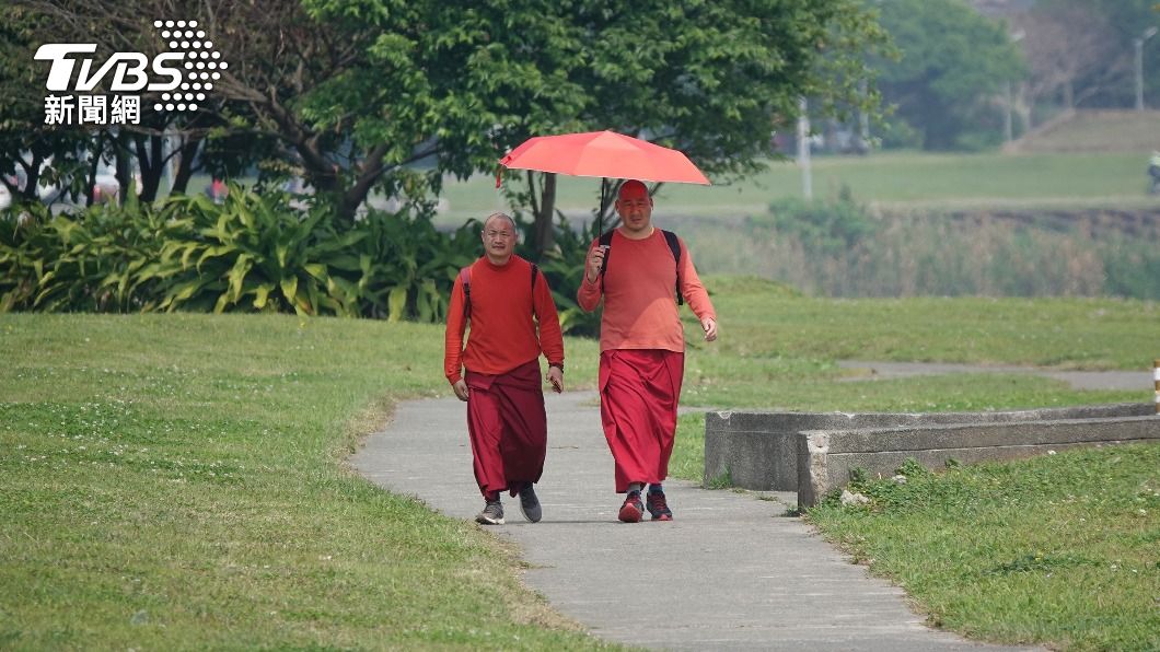 太陽露臉仍有局部短暫雨 西部金馬易有霧或低雲