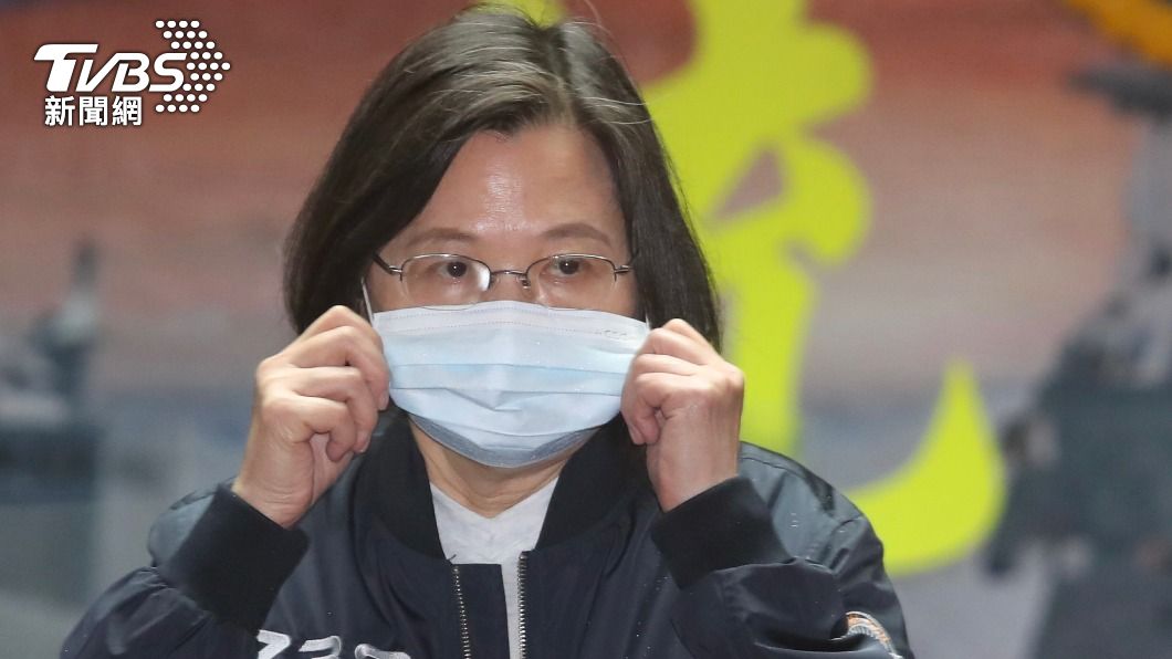 海軍131艦隊承擔監控共艦重任 蔡英文視導勉勵