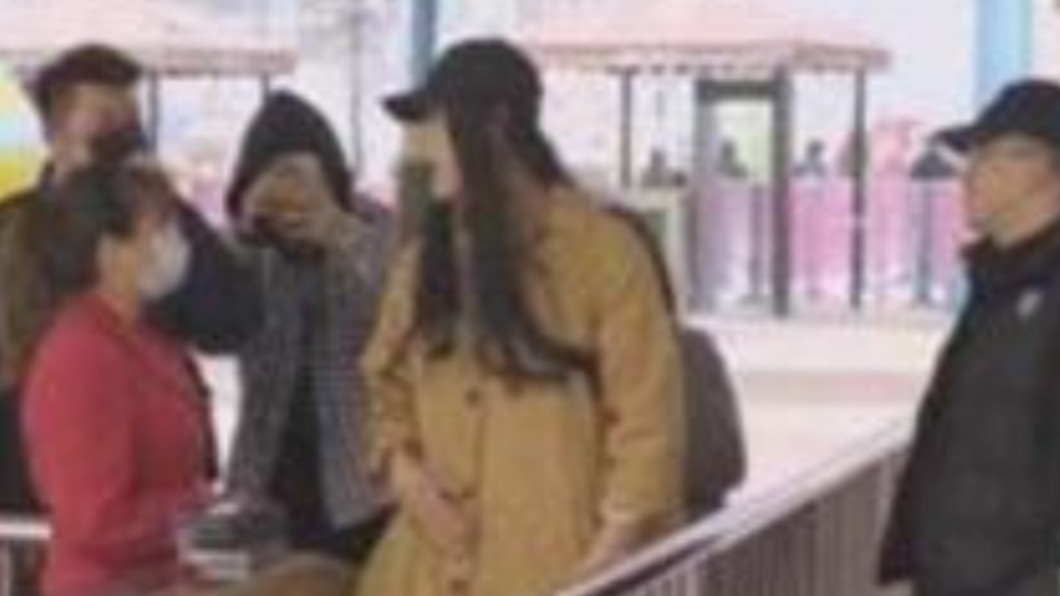婦女節門票半價優惠　陸男「扮女裝混入樂園」遭逮