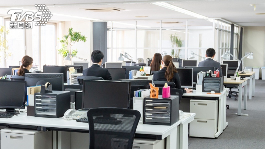 進入職場工作後,與上司的相處是一門學問。(示意圖/shutterstock 達志影像)