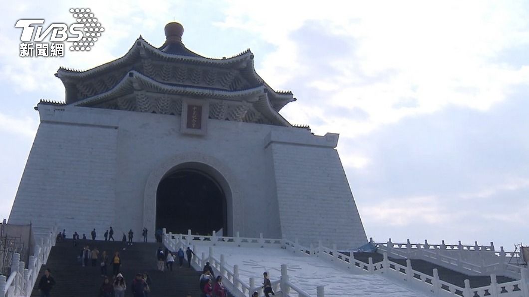 中正紀念堂要轉型?行政院曝規劃:「去個人崇拜」是基本走向