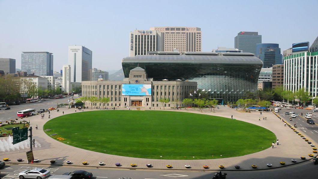 首爾市長補選　青瓦臺前哨戰！執政黨艱辛