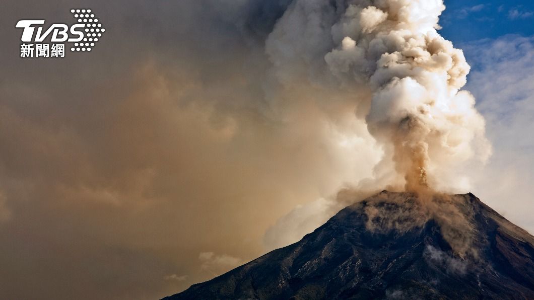 尼加拉瓜最高火山噴發 灰煙飄散17公里「壟罩社區」