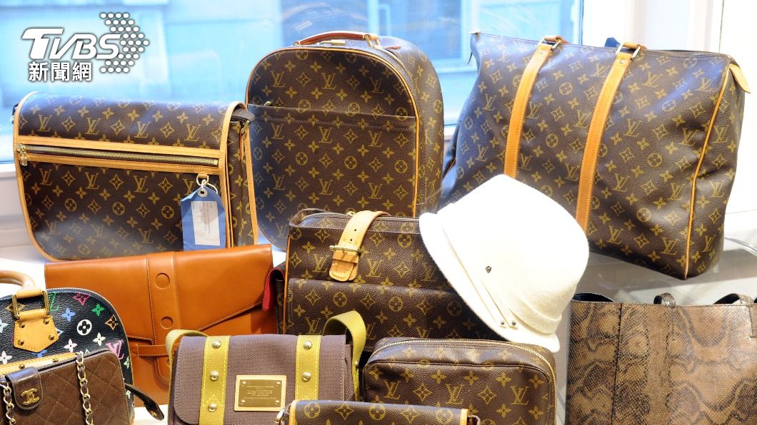 平價包丟臉？她被男友狂念「有名牌怎不背」　網兩派激戰