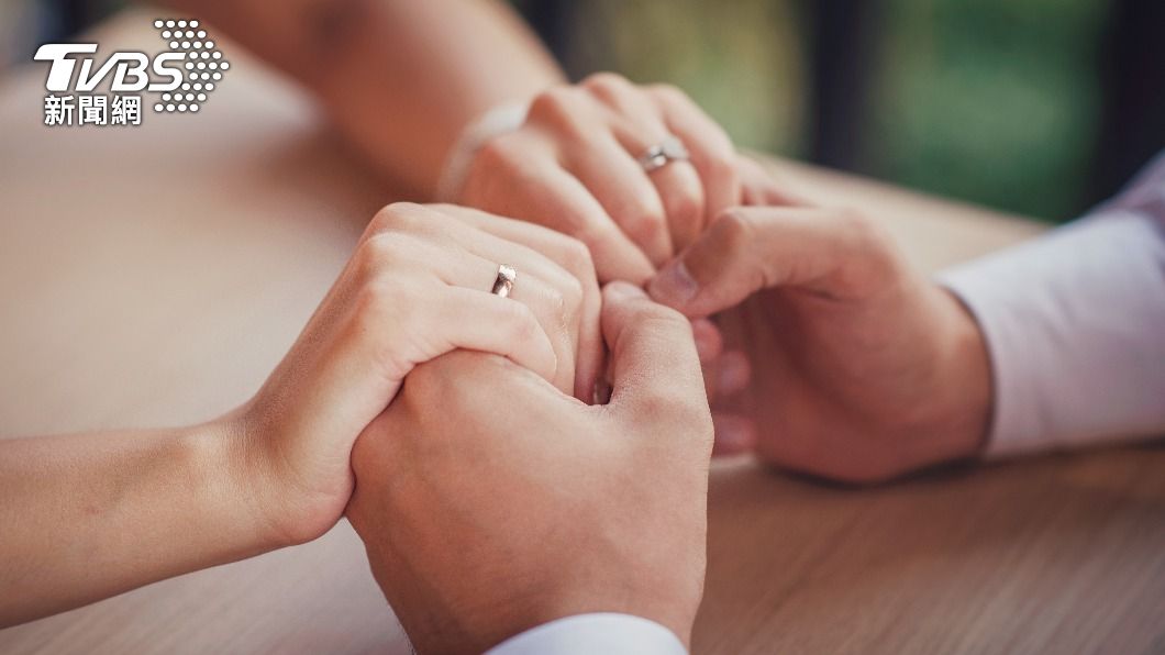 金錢問題恐導致婚姻出現問題。（示意圖／shutterstock 達志影像）