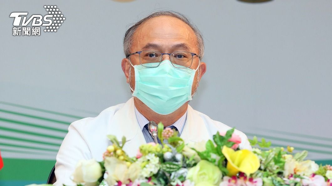 無畏AZ疫苗安全疑慮 台大醫院院長喊話帶頭打