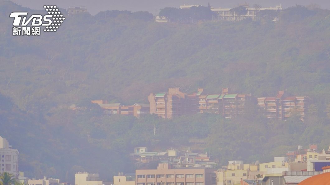 西半部空氣品質幾乎都亮紅燈 下午中部以北可望改善