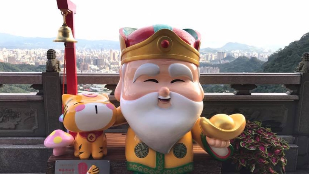 農曆二月初二當天，各生肖依不同方位參拜土地公有望發大財。（圖／翻攝自烘爐地南山福德宮臉書）