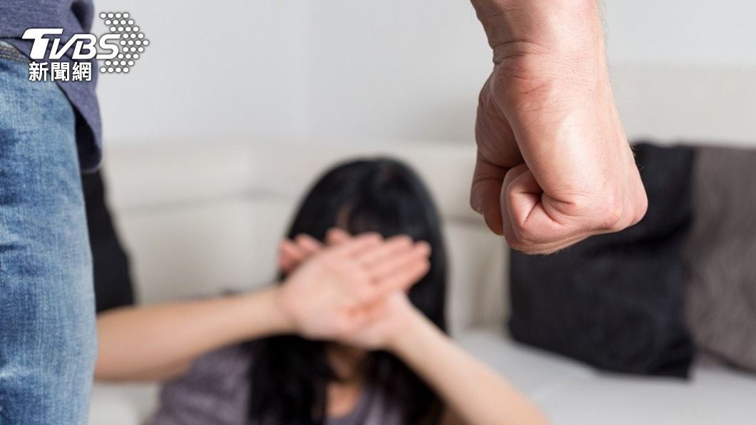 萬姓婦人曾遭受長期家暴。(示意圖/Shutterstock達志影像)