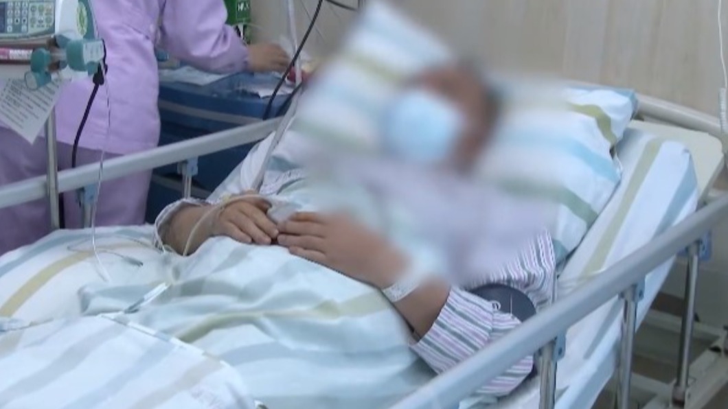吳男經過搶救後已脫離危險。(圖/翻攝自《新京報》)