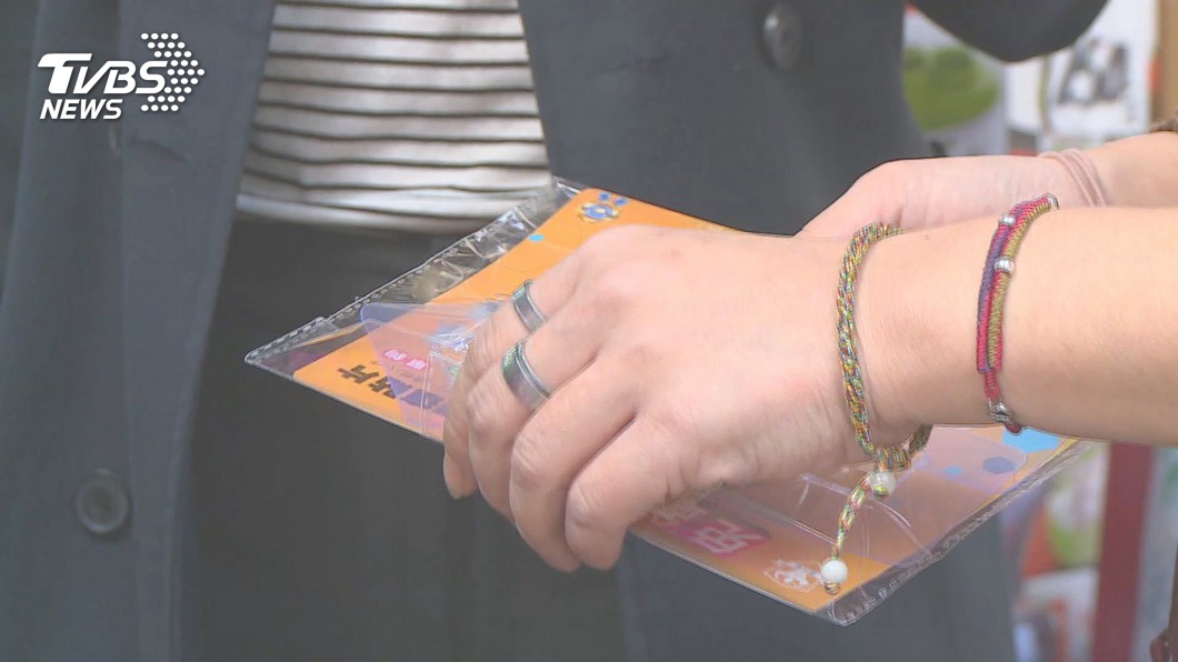 「再來就抓妳」!婦市場行竊 老闆追百米逮人