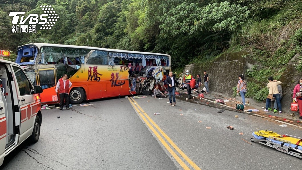 蘇花公路遊覽車撞山 林佳龍:路線線型非釀禍原因