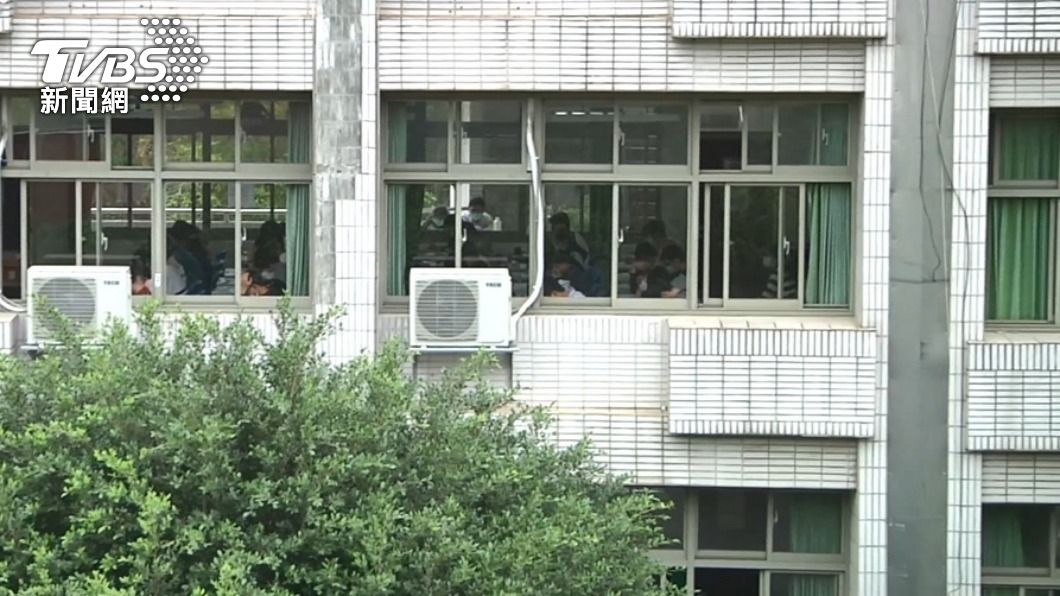 萬華疫情失控! 未達停課標準「中小學生正常上學」