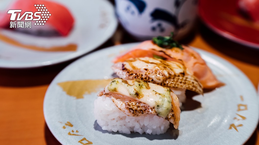 壽司郎推出諧音促銷活動,掀起一波鮭魚旋風。(示意圖/Shutterstock達志影像)