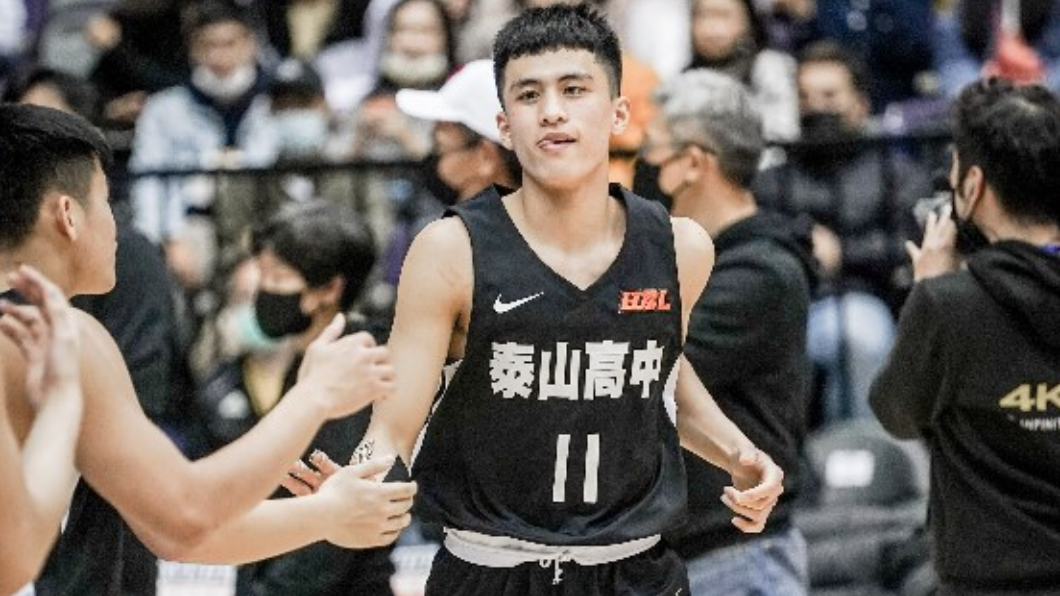 今年才高一的劉宥儇馬上就拿下HBL新人王。(圖/翻攝自obbasports IG)