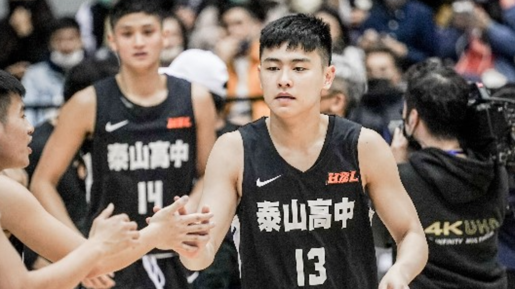 劉承勳號稱泰山「武器」,位置更是全能。(圖/翻攝自obbasports IG)
