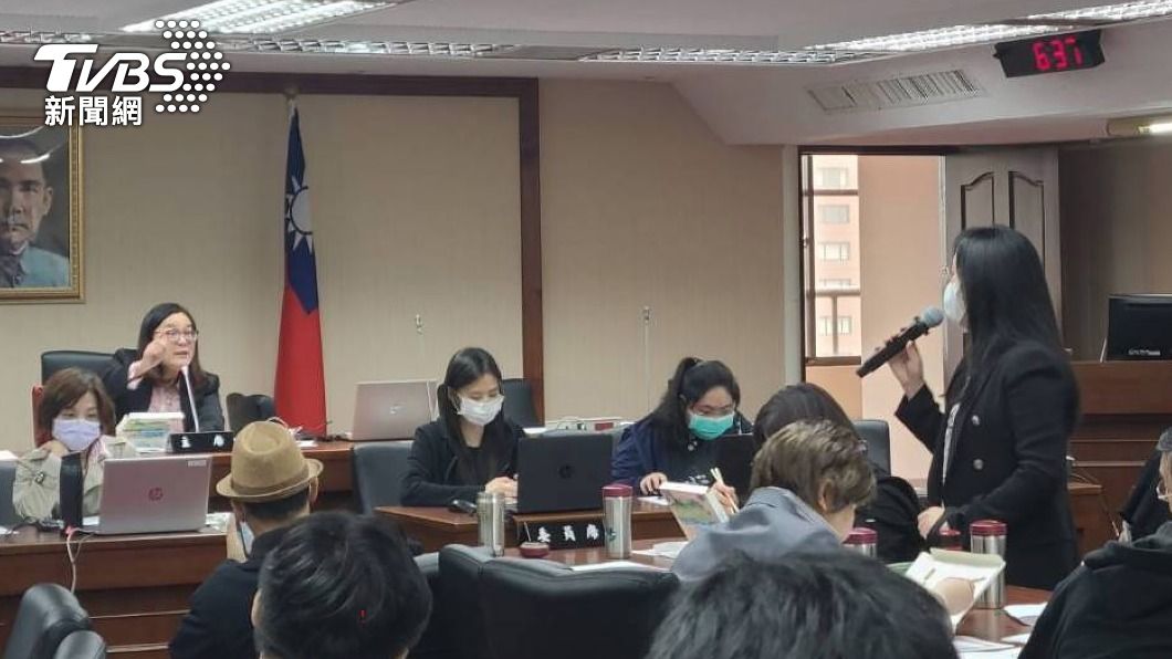 藍疑採購黑箱 蘇貞昌籲勿違保密規定買不到疫苗