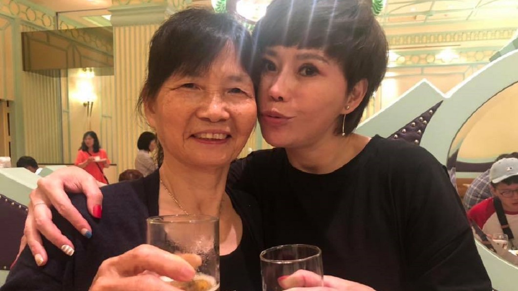 窮到買不起豆漿!詹雅雯「被債務壓垮」淚:不夠拚命嗎