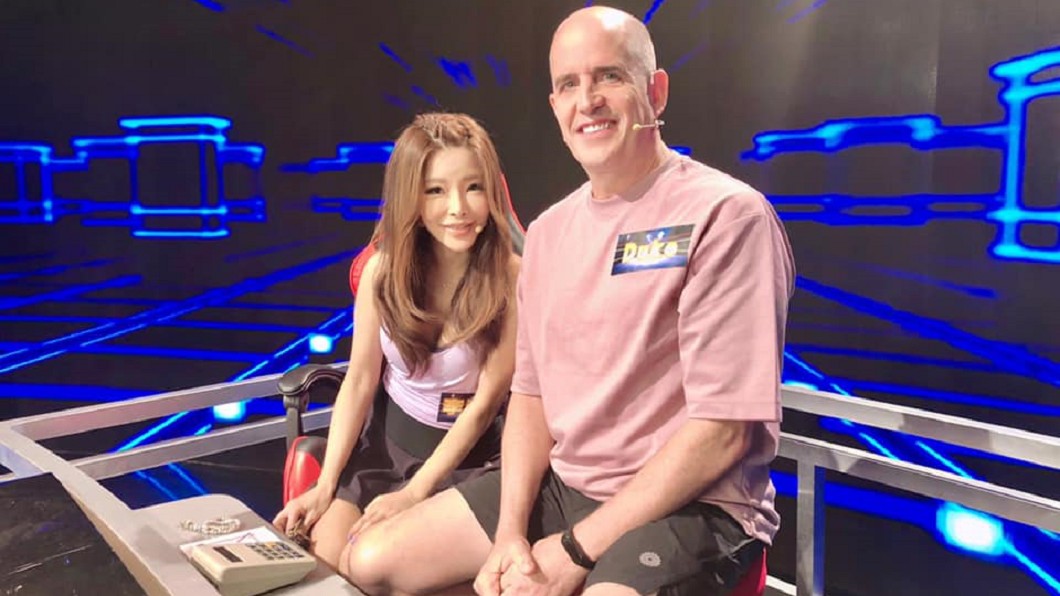 李愛綺嫁給美籍老公Duke 13年。（圖／翻攝自李愛綺臉書）