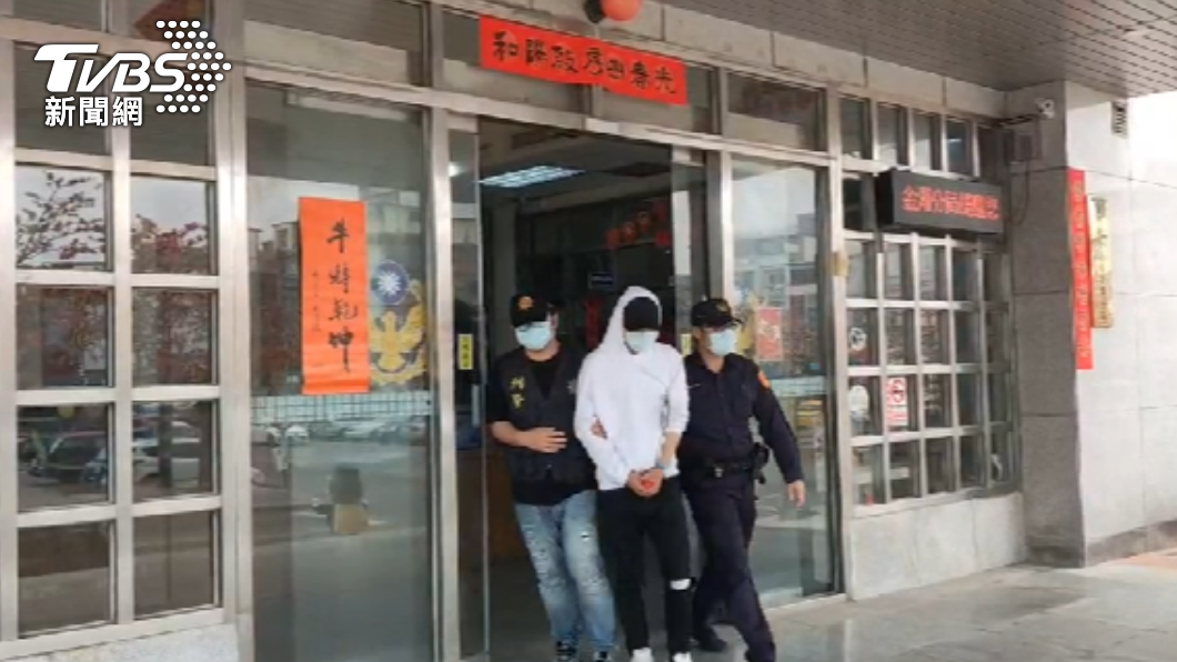 肇事周姓士兵遭警方逮捕。(圖/TVBS)