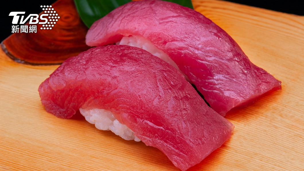 日本人的歐吉桑表示鮭魚是好名字。(示意圖/shutterstock達志影像)