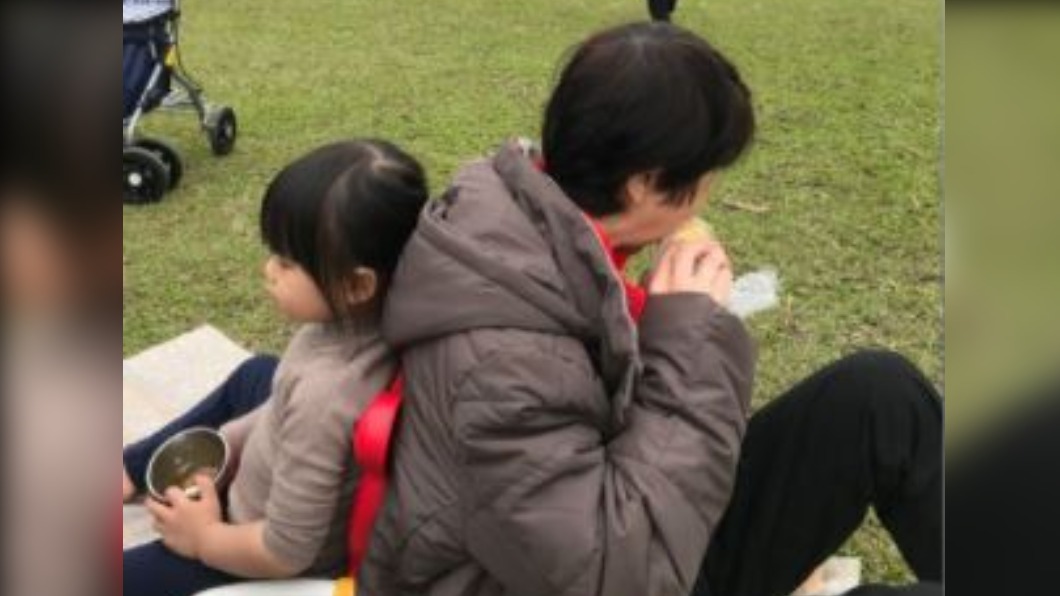 福原愛母親及小孩被留在台灣給江家照顧。（圖／翻攝自江宏傑IG）