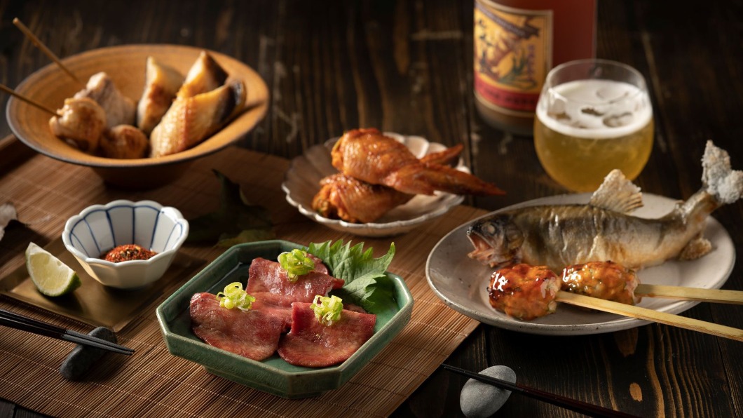 旭集推出多種美食供顧客享用。(圖/翻攝自旭集 和食集錦臉書)