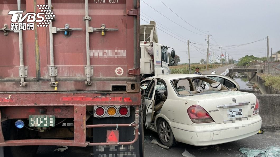 台南超載轎車撞貨櫃車「2乘客拋飛車外」　6傷送醫