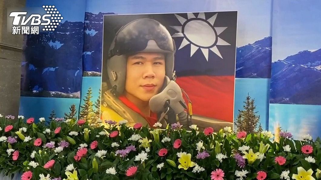 飛官朱冠甍頭部重創原因 檢方:撞擊海面可能性大