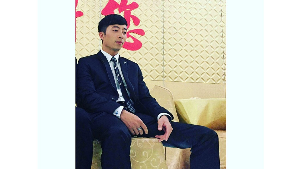 今日2架F-5E戰鬥機疑似發生擦撞。(圖/翻攝自羅尚樺Facebook)