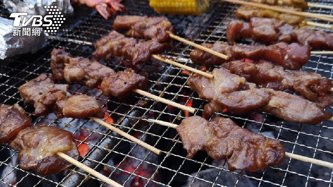 自家騎樓也不行！台中烤肉防疫措施宣布　公眾場域都禁止