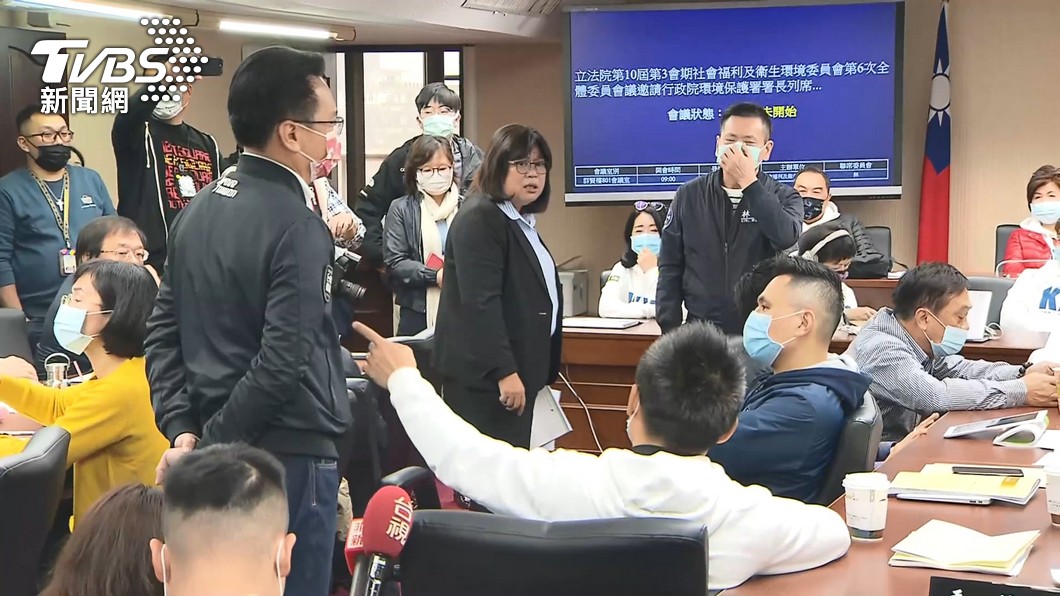 疫苗調閱小組藍綠三度攻防 朝野今天終達共識