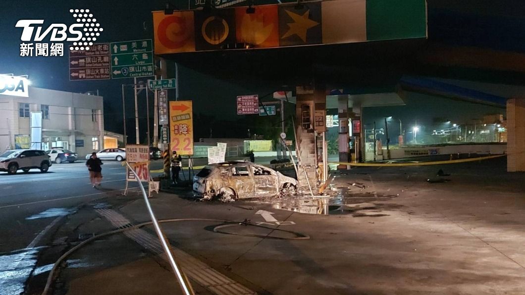 趕出貨晚歸自撞加油站火燒車 高雄男逃生不及慘死