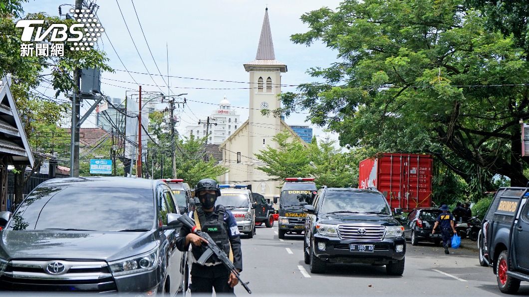 印尼天主教堂遭恐攻 警方:神權游擊隊犯案