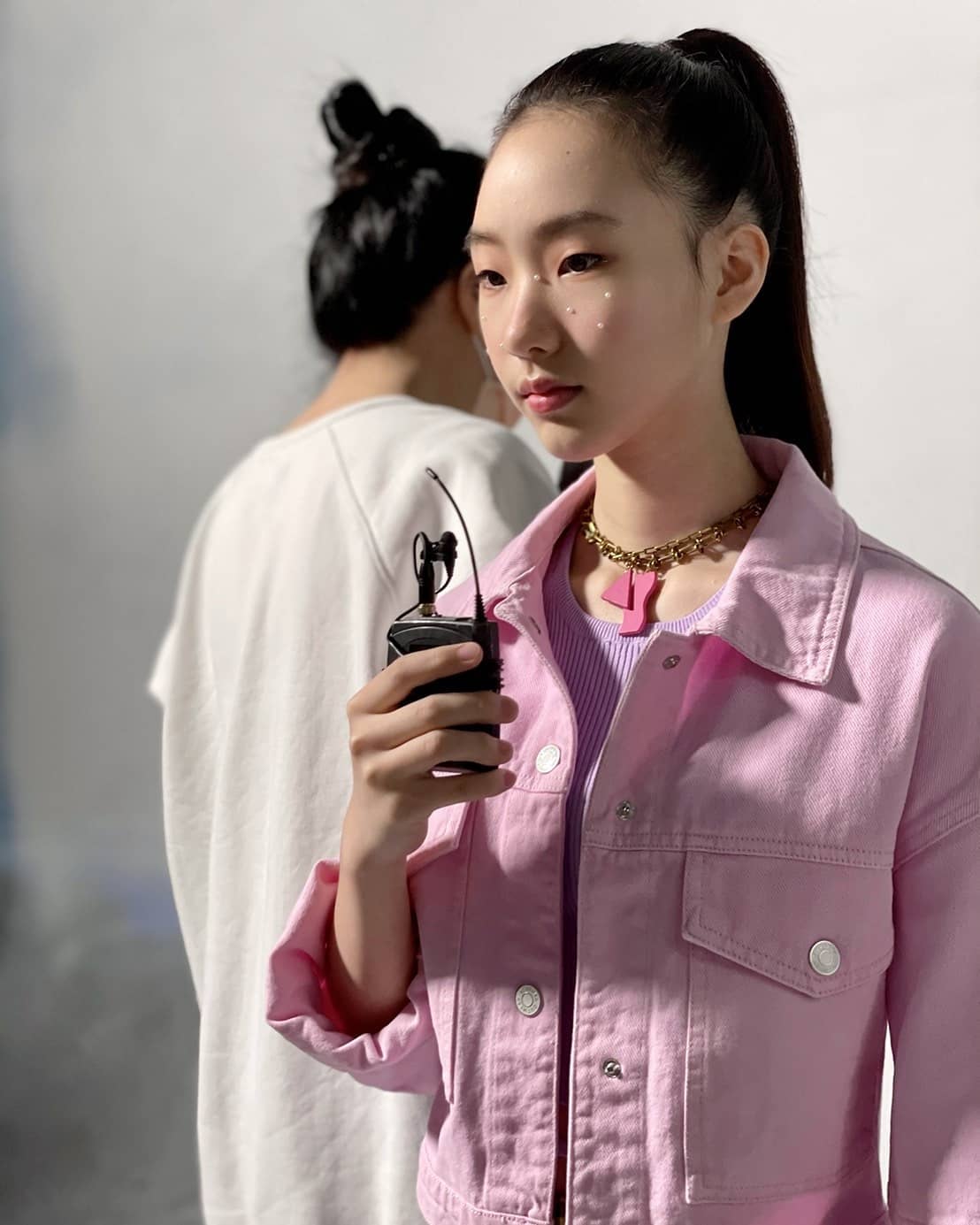 許曦文有著一張高冷的時尚臉,備受媒體圈寵愛。(圖/翻攝自許曦文臉書)