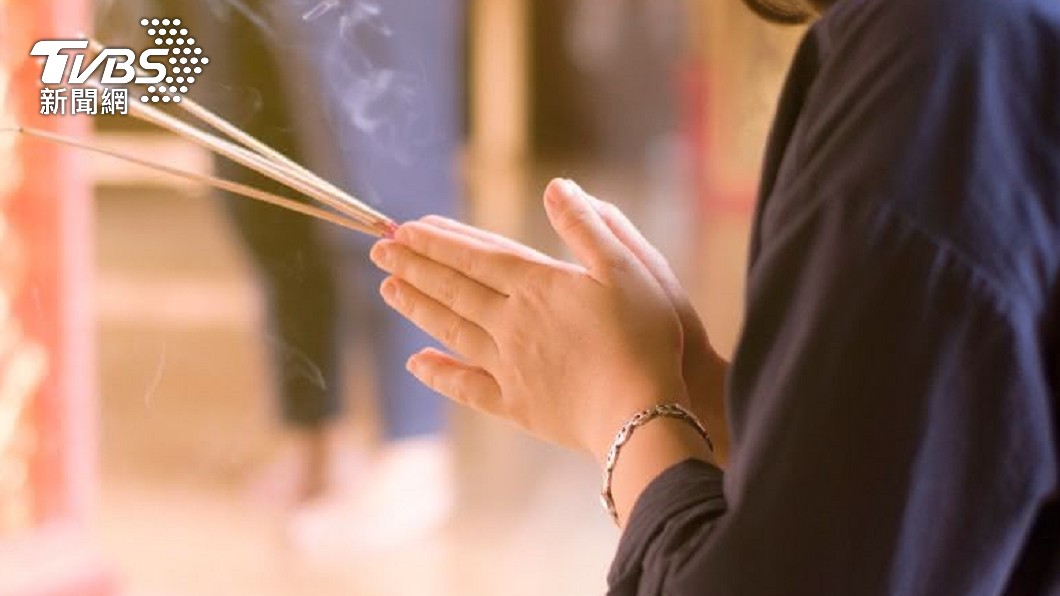 婆婆過於迷信，動不動就要帶孫子去收驚，讓媳婦超傻眼。（示意圖／shutterstock達志影像）