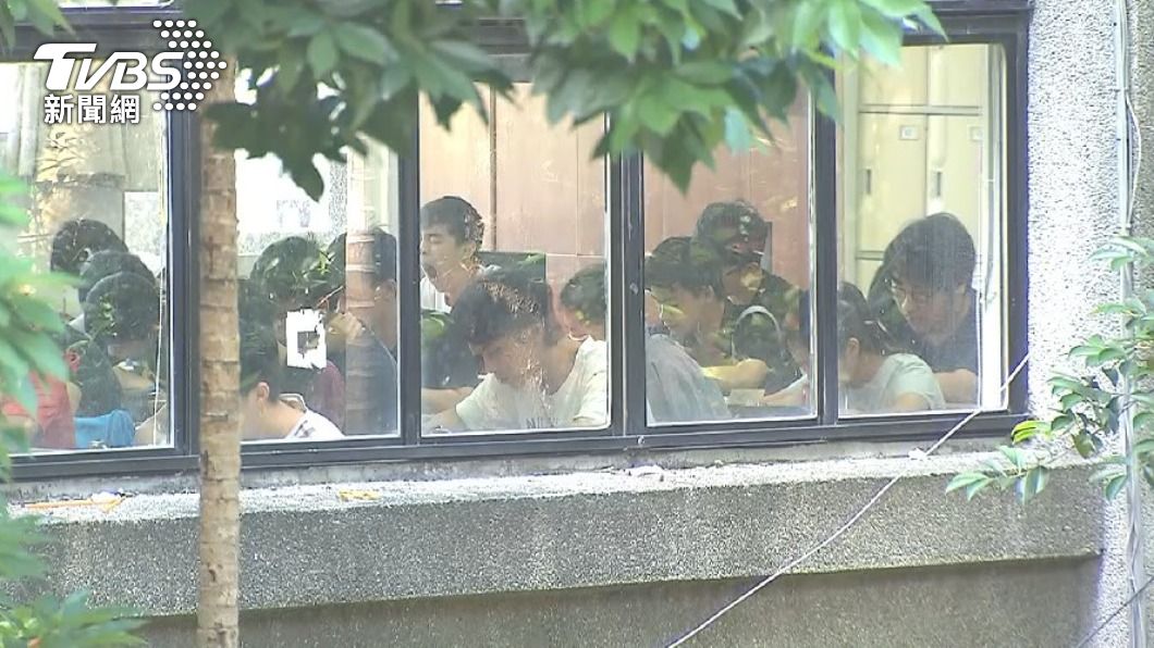 大學個人申請通過一階篩選比率80.4% 創3年新低