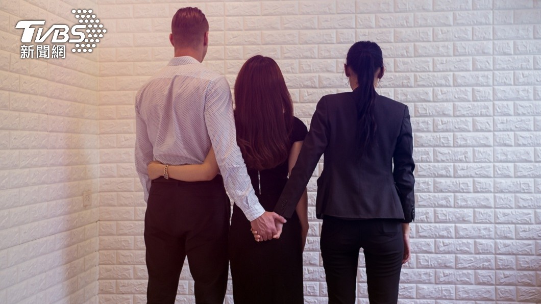 新竹一名女護理師發現醫師男友背著她劈腿多女。（示意圖／shutterstock 達志影像）