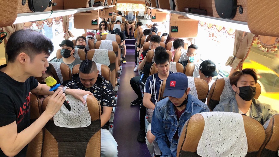 多名藝人原要搭乘太魯閣事故車次，卻因買不到票而意外逃過劫難。（圖／翻攝自臉書粉專「藝起發光」） 