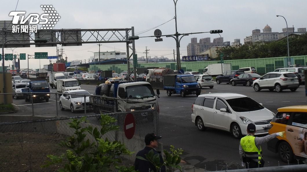 清明連假首日　14省道路段午後湧車潮持續壅塞