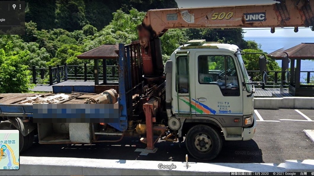 有鄉民使用google地圖查出工程車原照。（圖／翻攝自Google地圖）