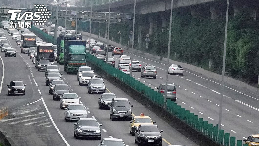 國5北返車潮壅塞 高公局預估持續至深夜
