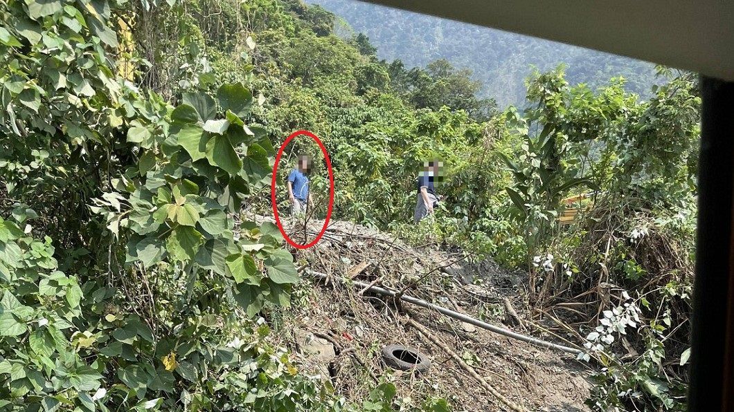 批踢踢網友曝光關鍵照片。(圖/翻攝自批踢踢)