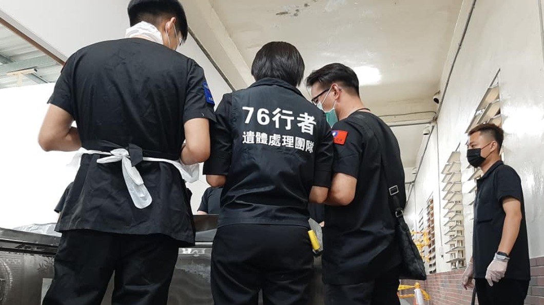 王薇君表示團隊將盡全力修復吳享宸的遺體,讓他帥氣離開。(圖/翻攝自王薇君臉書)
