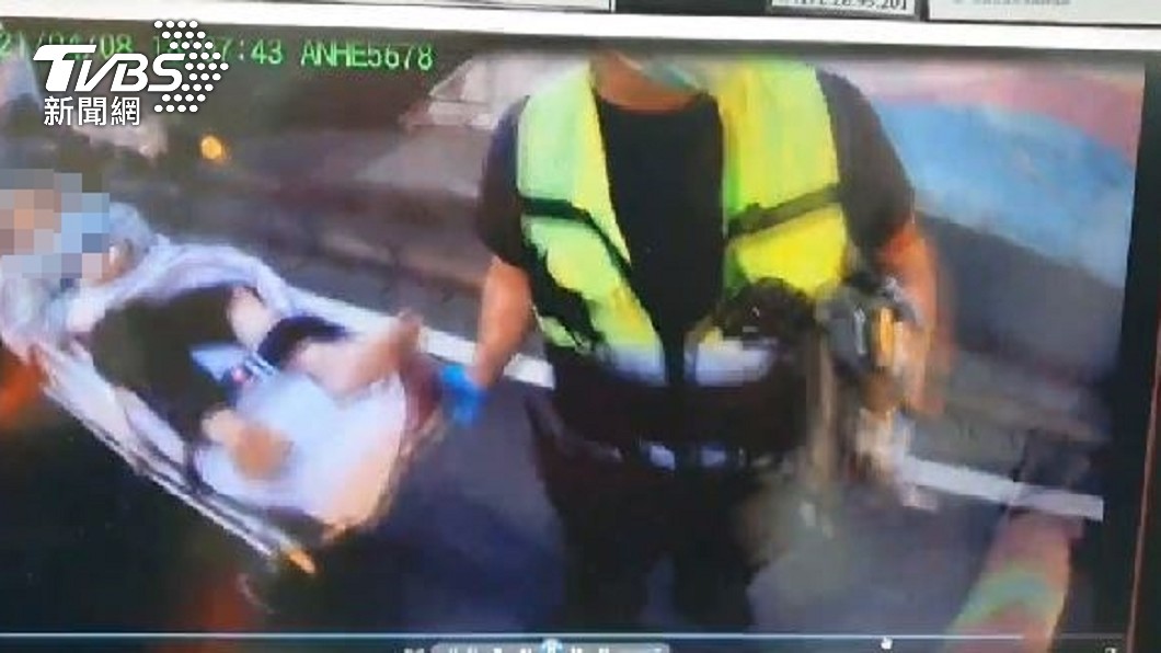 國3火燒車!南碧潭隧道發財車起火 1女受傷緊急送醫
