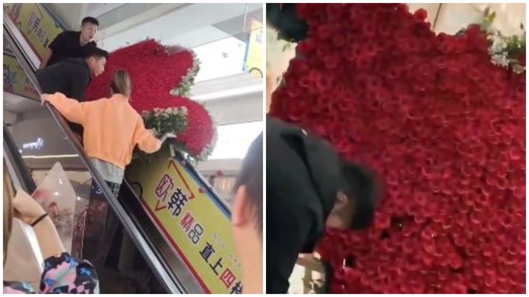 沒想到玫瑰花在上手扶梯的過程中不慎撞爛了。（合成圖／翻攝自微博）