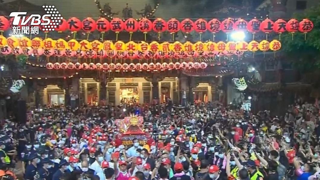 大甲媽祖今晚起駕遶境　蔡英文偕林佳龍參拜為台祈福