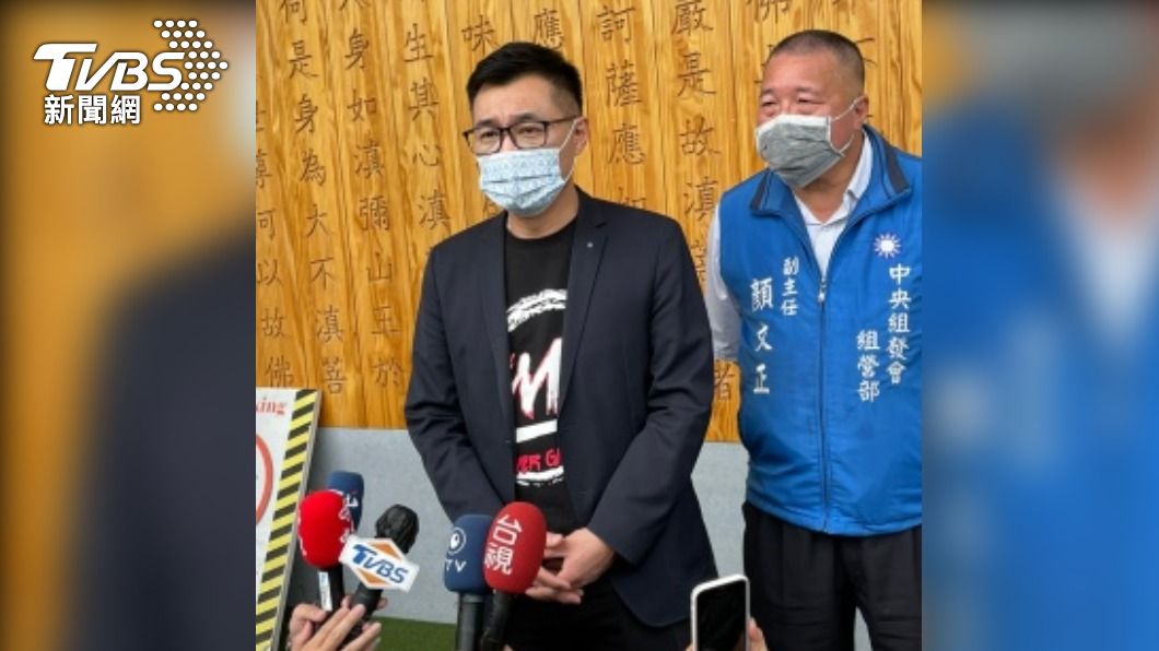 赴袁淳修靈堂上香　江啟臣：會追蹤入忠烈祠進度