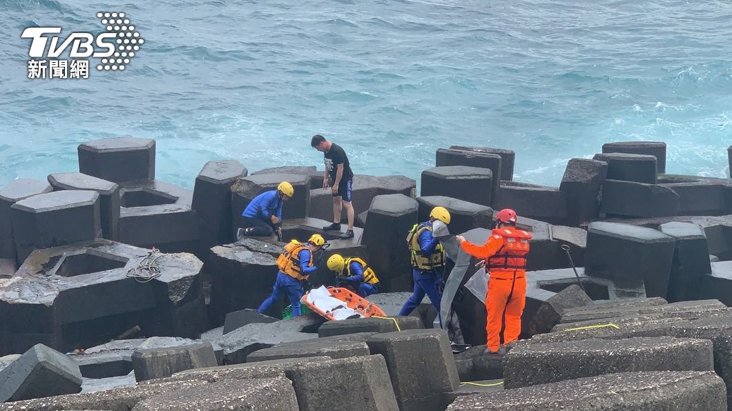 基隆外木山驚見浮屍卡消波塊 疑日前落海失蹤者