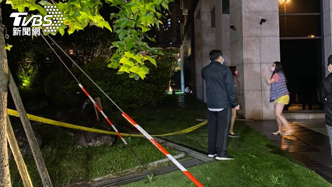 黃嫌為躲避追緝不慎失足墜樓身亡。(圖/TVBS)